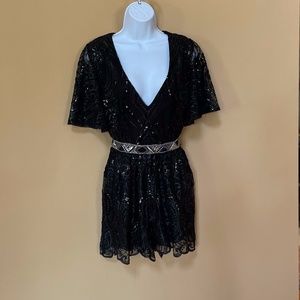 NWT Venus women's s 10, black sequined top